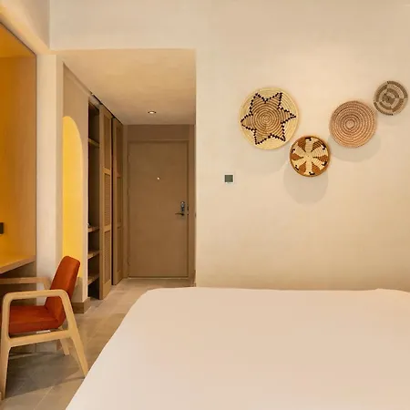 Radisson Blu Hotel, *